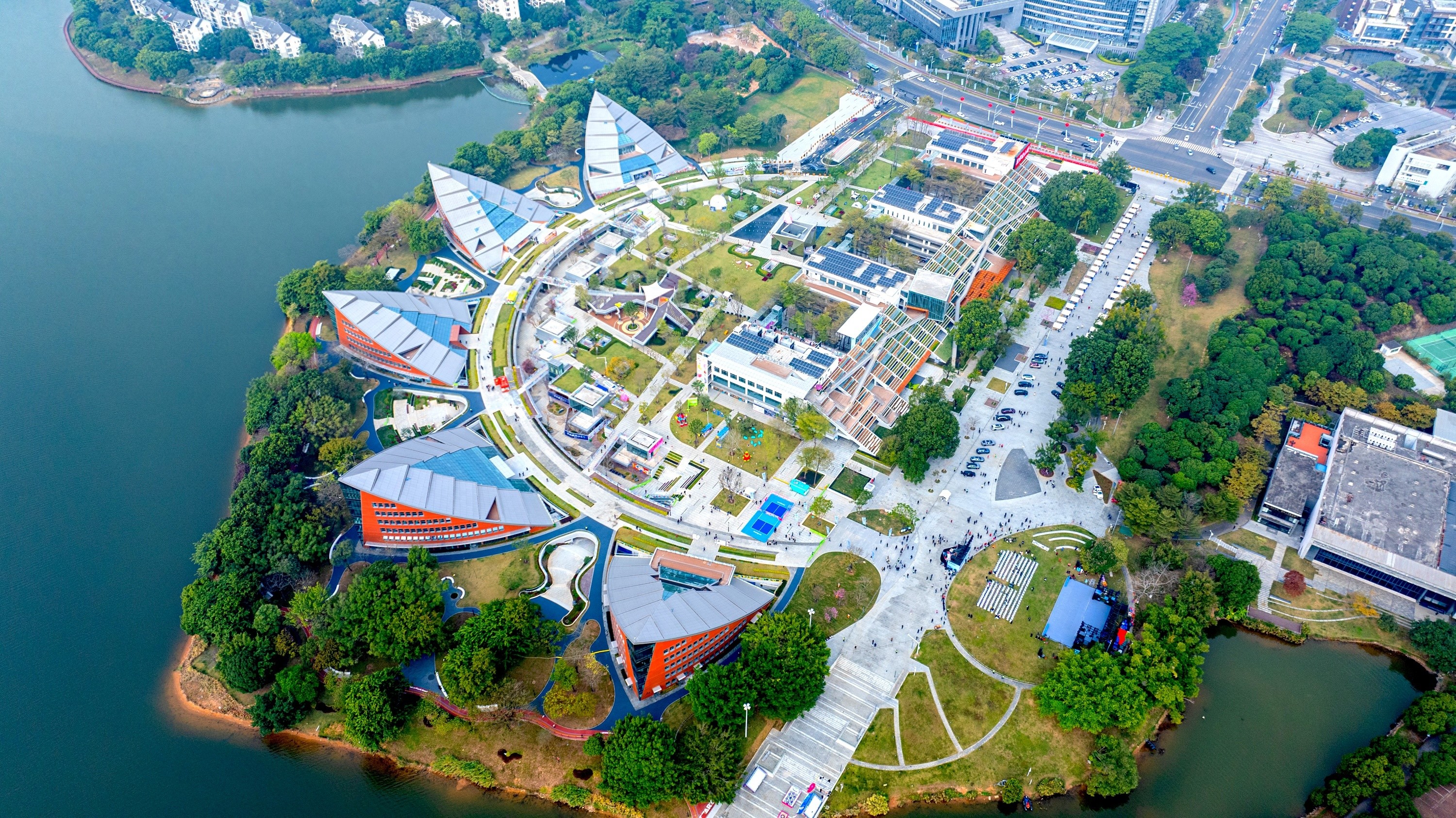 松山湖ULAND开园：大湾区文化艺术新地标，满足你所有生活梦想  第1张