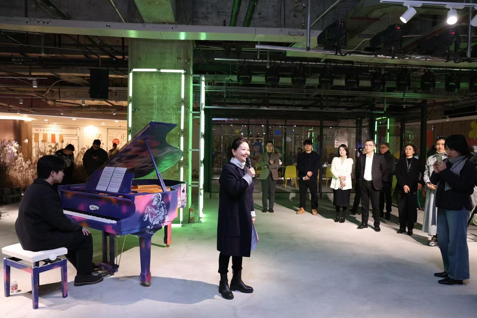 星宇·心愿艺术展：一场不请自来的钢琴演奏，如何温暖了孤独症儿童的心？  第1张