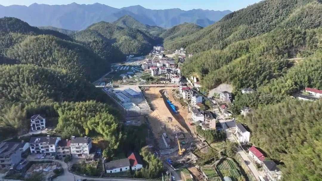 从农村四级公路到二级公路，这条路将改变什么？  第4张