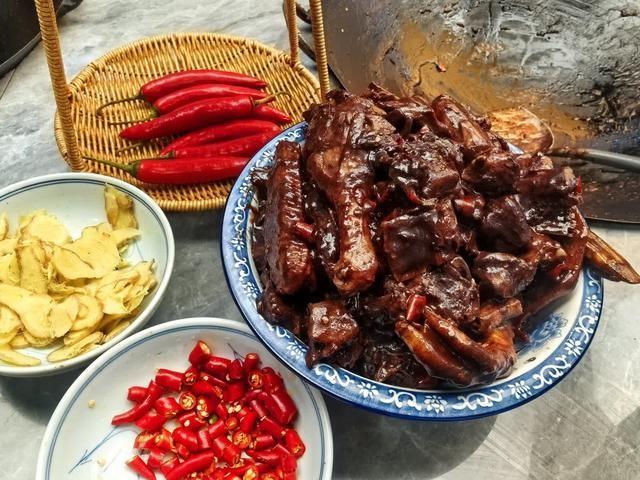 上千只鸭子奏响致富新乐章，新田养鸭产业助力乡村振兴  第4张