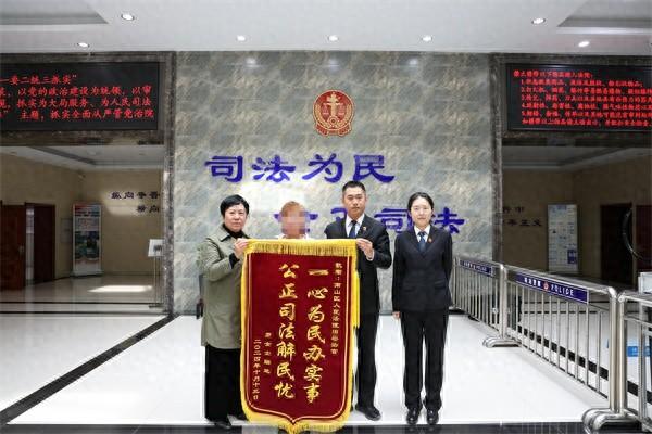 退休法官助力青年干警成长，南山区人民法院这样做