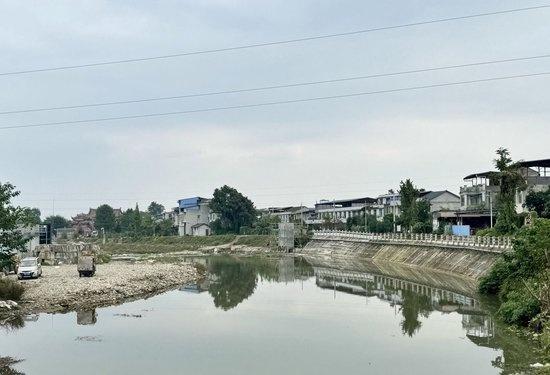 绵阳秀水河河堤维修加固 16 年仍未完工，居民苦等无果  第2张