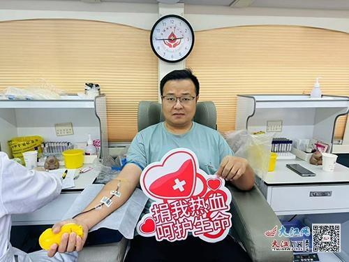 高校学生踊跃参与！景德镇这场无偿献血公益活动太火爆了  第8张