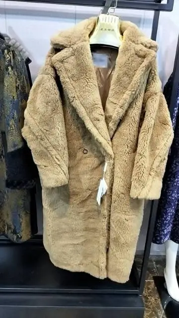 售价万元的大衣千元就能入手？警方破获假冒品牌服饰案