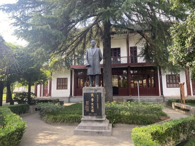 109 年了！这座小镇的钟楼为何还能准点报时？  第3张