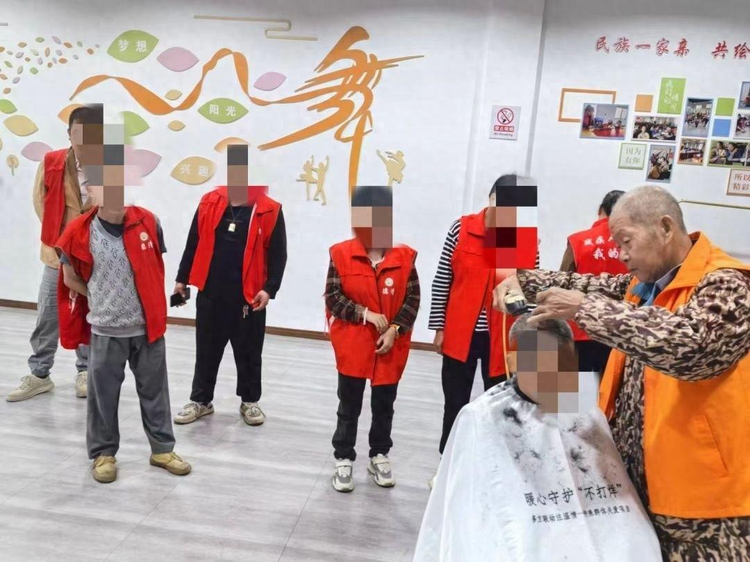 爱心义剪传递温暖，德清县新安镇这场活动真暖心