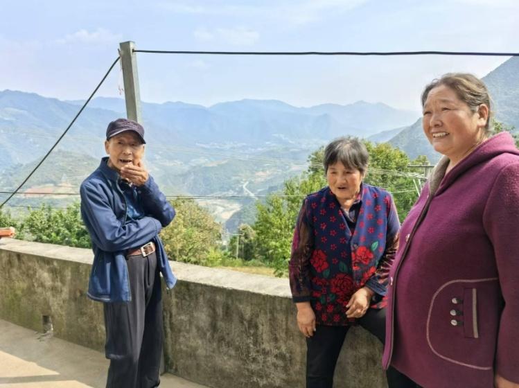 17 年如一日，旬阳女子用孝心诠释人间真情，感动无数乡邻  第2张
