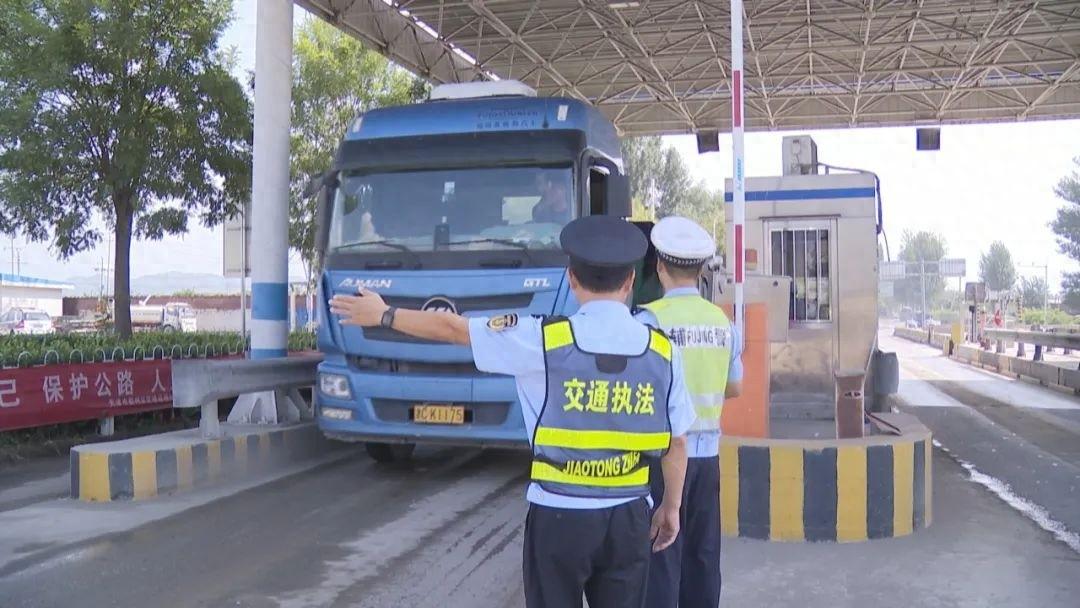 蓟州交警精准把握考核标准，严查各类重点违法行为，保障道路交通安全  第1张