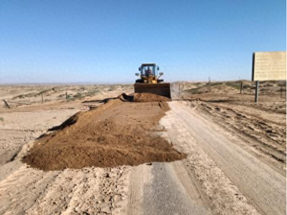阿拉善左旗公路运输维护中心：多举措保障公路安全畅通  第1张