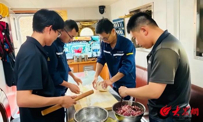 揭秘轮驳人的一天：从日出到日落，他们的故事令人惊叹  第3张