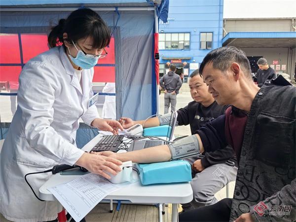 200 多名新就业形态劳动者,享受专业细致体检服务 第2张 200 多名新就业形态劳动者,享受专业细致体检服务 第2张