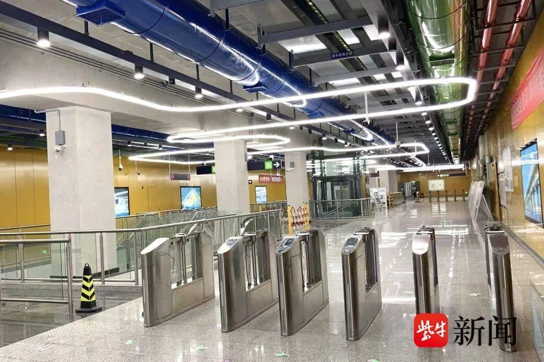 1.5 万名建设者坚守岗位，南京地铁 11 条在建线路冲刺四季度  第2张