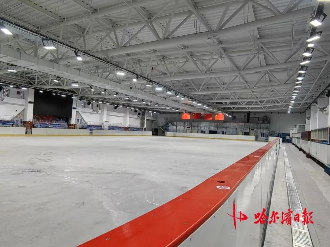 从校园冰球馆到国际赛事冰壶馆，平房区这所小学只用了 7 个月  第2张