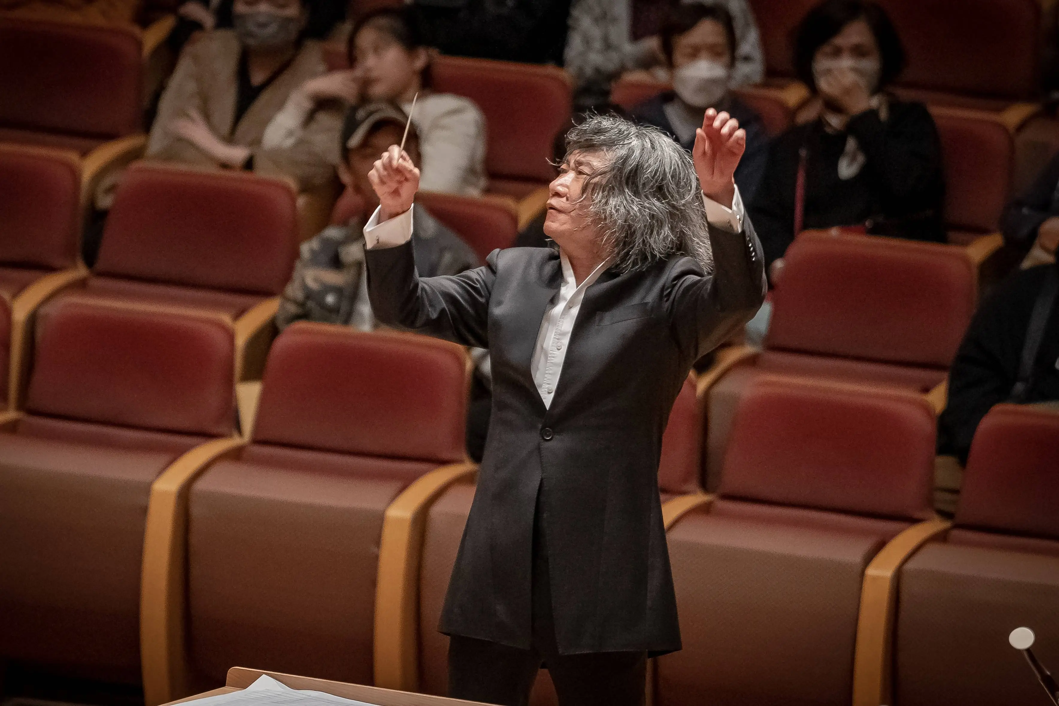 征程·光明：一部讲述华夏儿女奋斗与追梦故事的民族管弦乐新作  第2张