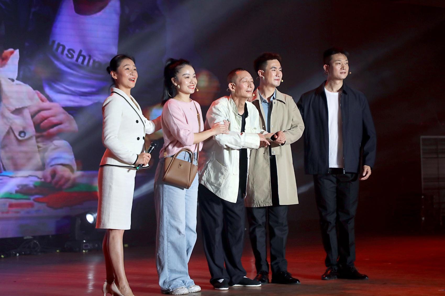 自贡市沿滩区情景剧我们的约定：中国好人韩天学的真实事迹，令人动容  第4张