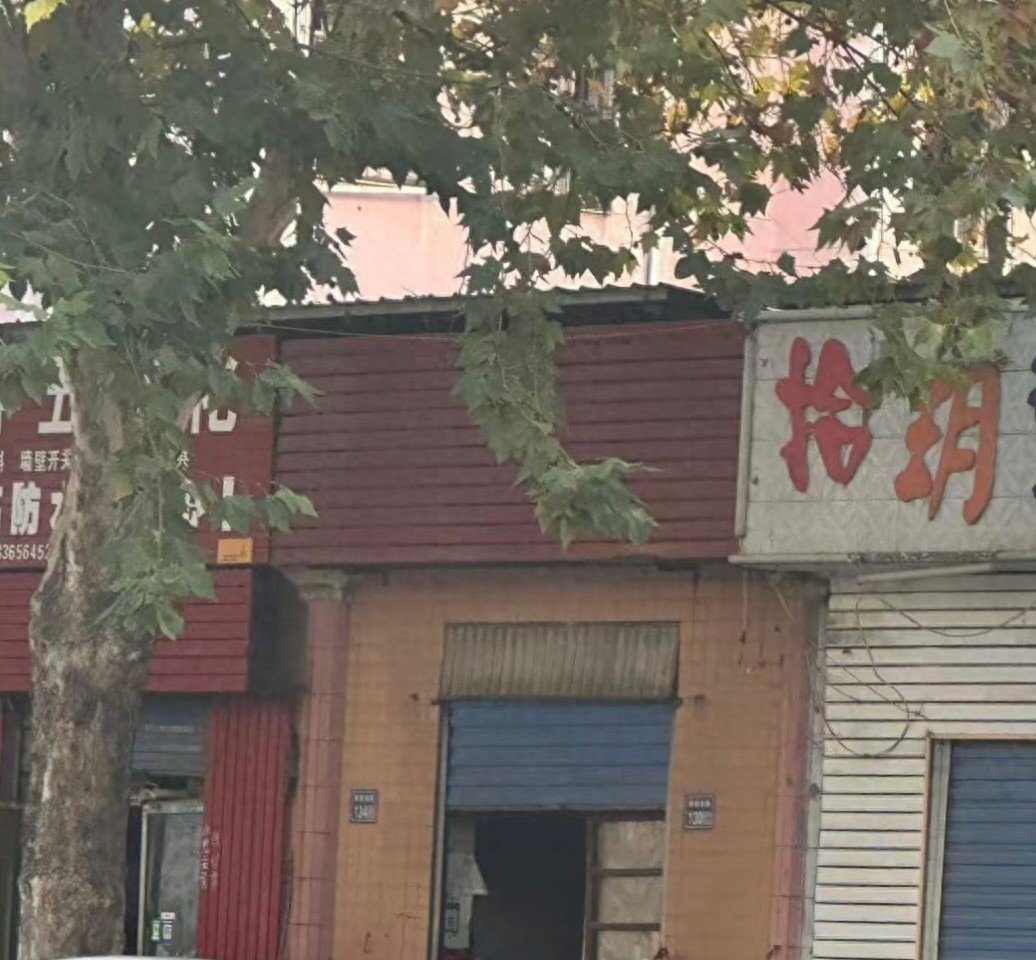 88岁奶奶坚守38年，2元理发店背后的温情故事
