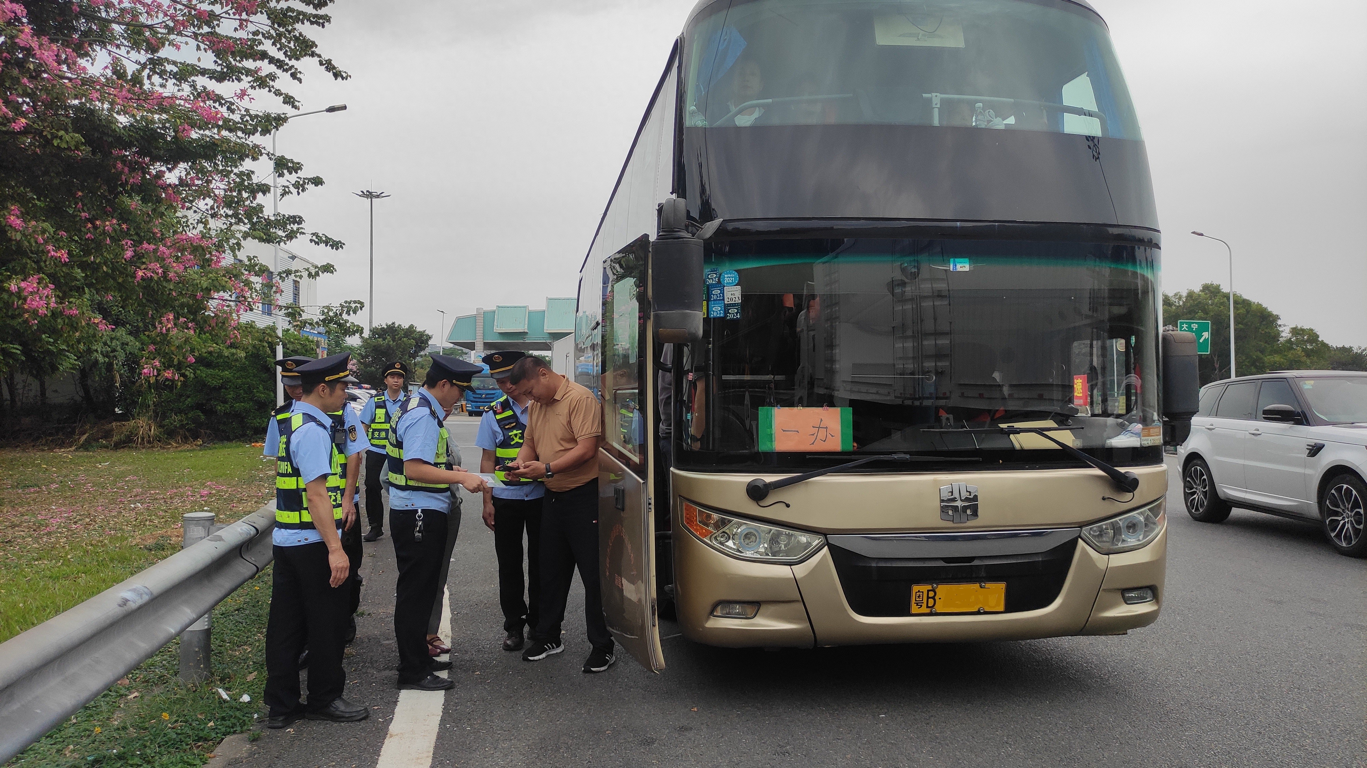 揭秘！255宗道路运输违法案件背后的真相，你绝对想不到的惊人内幕  第1张