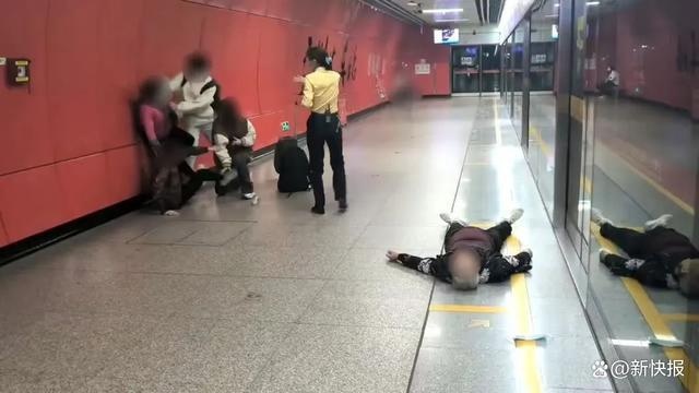 广州地铁惊现肢体冲突！年轻男女与中老年人激烈对峙，背后真相令人震惊  第2张
