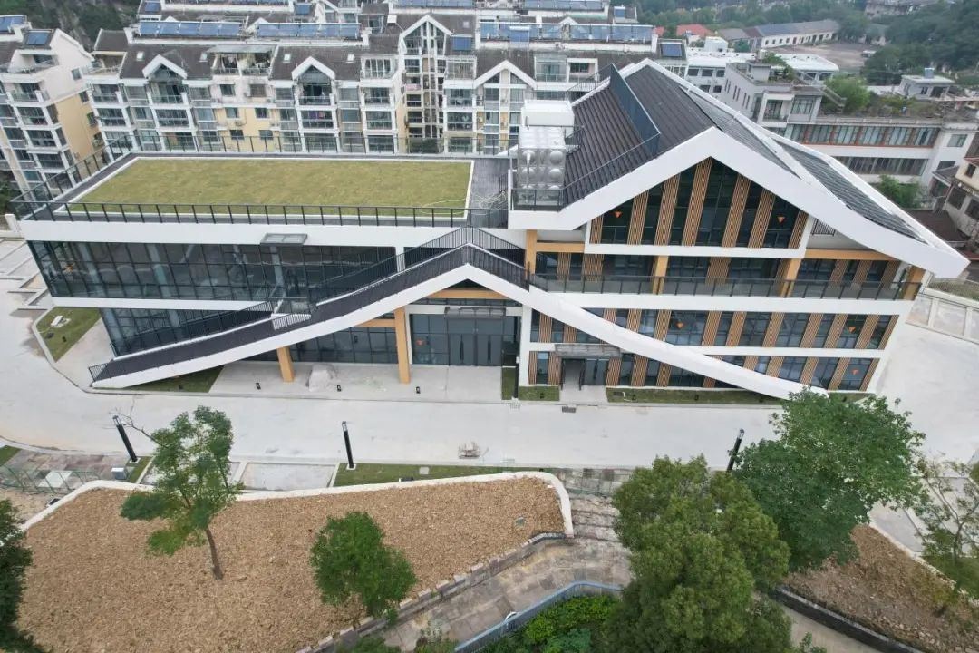 揭秘太和山绿道驿站：群山中的玻璃明珠，明年将惊艳亮相  第2张