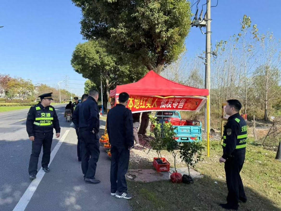 红美人柑橘成熟季，果农销售手段各显神通，公路边摆摊隐患大揭秘  第1张