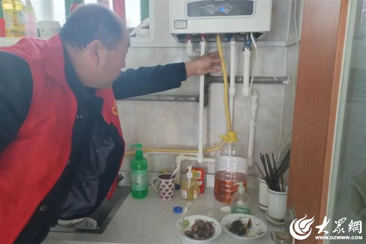 潍坊寒亭区固堤街道：网格员敲门入户，确保群众温暖过冬，民生温度再提升  第2张