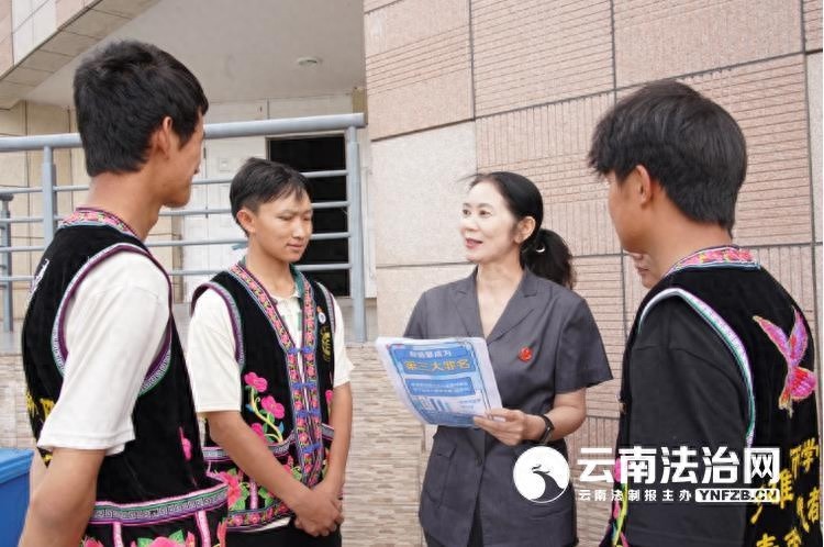 楚雄市人民法院普法强基补短板：让法治风尚深入人心，实现纠纷化解与法治宣传的双赢  第1张