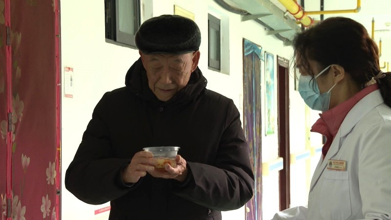 寒风中的温暖守护：枝江市社会福利院为老人定制冬季滋补菜单，每一口都是爱的味道  第3张