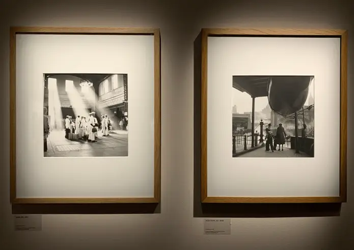 从曼哈顿到纽约：Fotografiska摄影艺术中心的街拍特展，见证时光流转与城市变迁  第5张