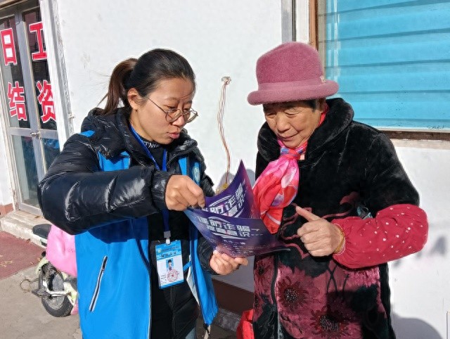 济宁李楼社区网格中心开展反诈宣传，守护居民钱袋子，共筑安全防护网  第1张
