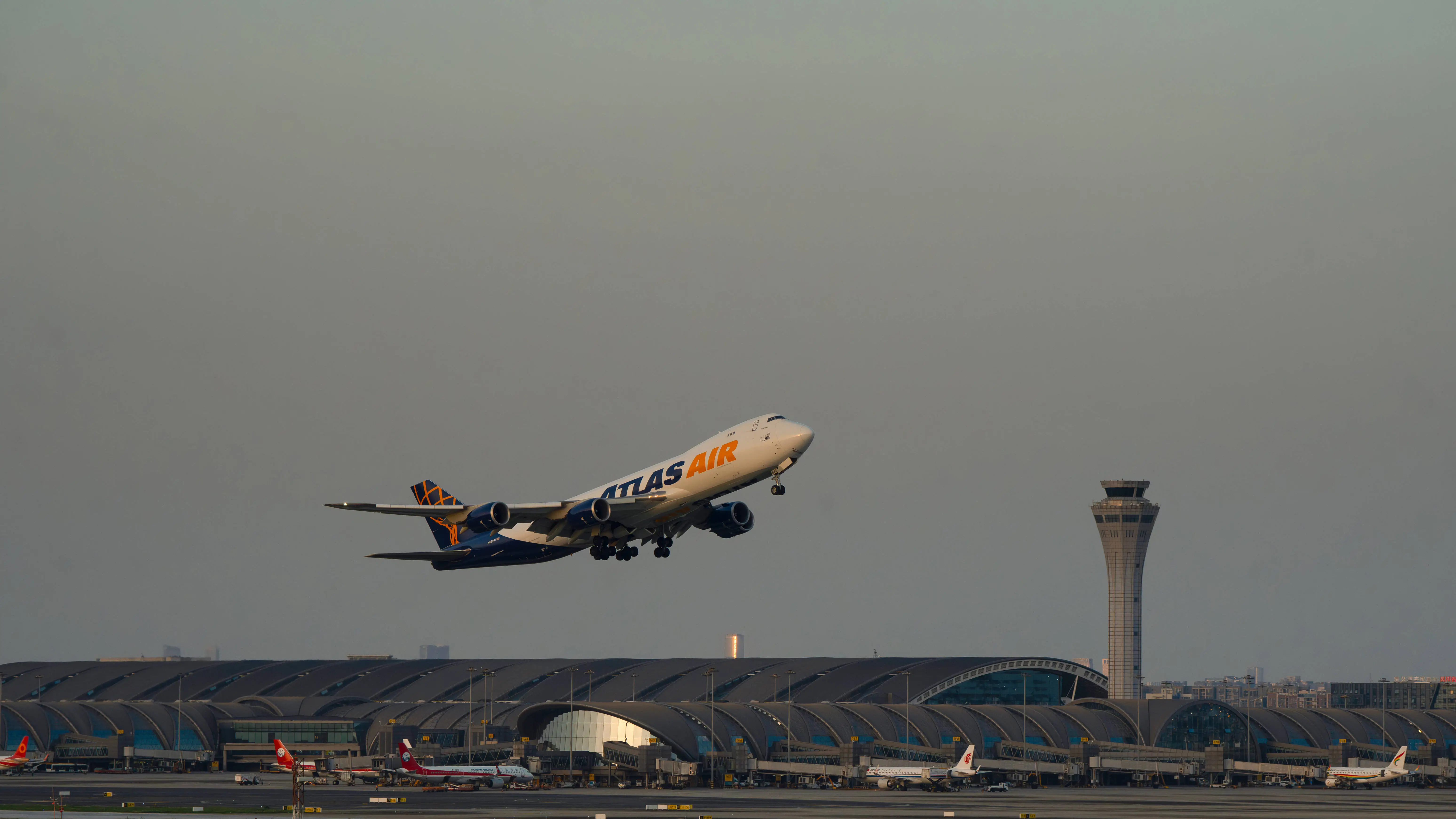 成都双流国际机场年旅客吞吐量突破8000万,跻身全球航空大都市二十强 第6张 成都双流国际机场年旅客吞吐量突破8000万,跻身全球航空大都市二十强 第6张