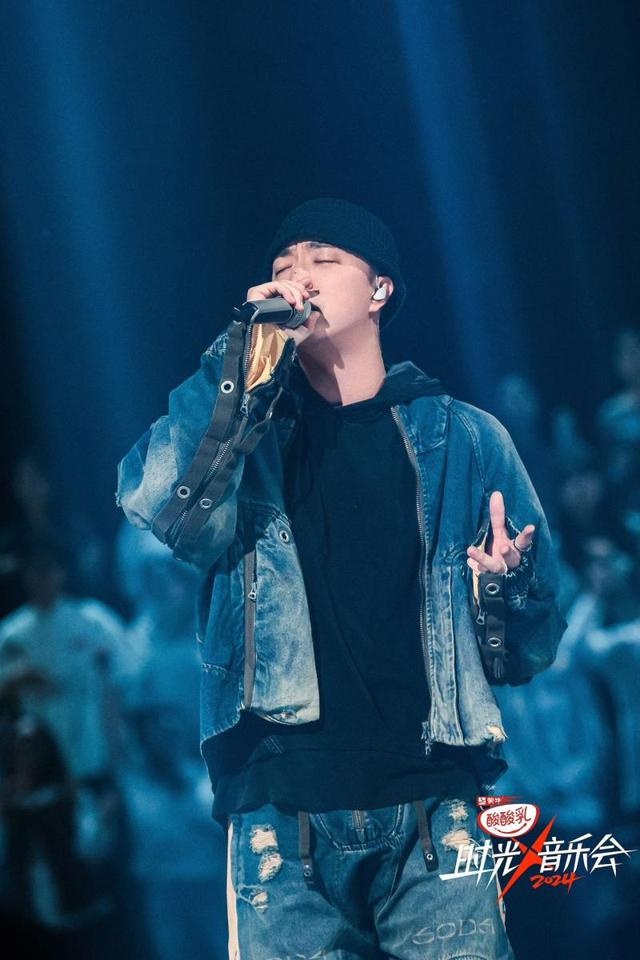 时光音乐会第四季第八期：说唱歌手与时光家族的舞台对决，谁将燃爆全场？  第4张