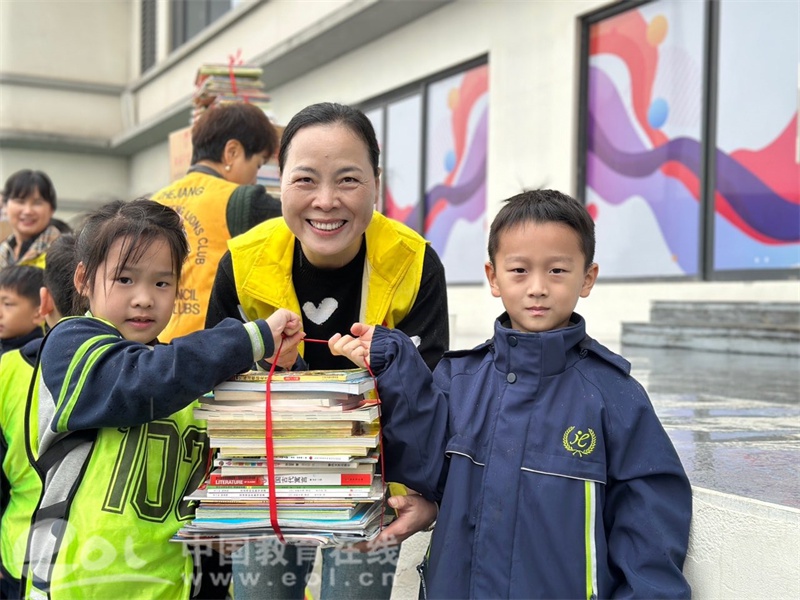 爱心传递，知识翻山越岭：东润外国语学校公益捐书活动温暖丽江山区  第4张
