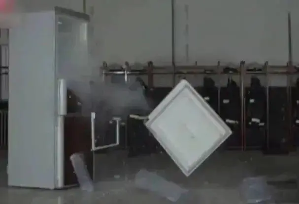 揭秘2024年河南冷藏车窒息事故:8人死亡,953万损失,干冰竟是致命元凶 第3张 揭秘2024年河南冷藏车窒息事故:8人死亡,953万损失,干冰竟是致命元凶 第3张