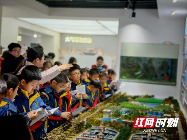 大手拉小手，污水变清流：长沙小学生亲历环保奇迹，见证科技力量  第2张