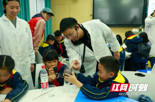 大手拉小手，污水变清流：长沙小学生亲历环保奇迹，见证科技力量  第3张
