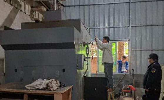揭秘！江苏扬州某锅炉厂违规生产，特种设备安全再敲警钟  第1张