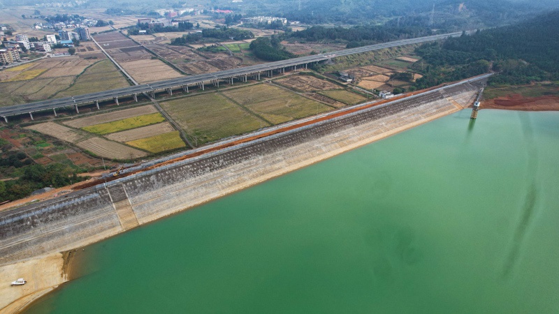 方元水库除险加固工程进入冲刺阶段，140名工人全力保障周边安全  第2张