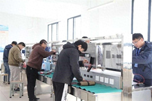 揭秘2024盐城东台市职业技能大赛：1000名选手角逐五大类15个项目，背后故事令人震撼  第1张