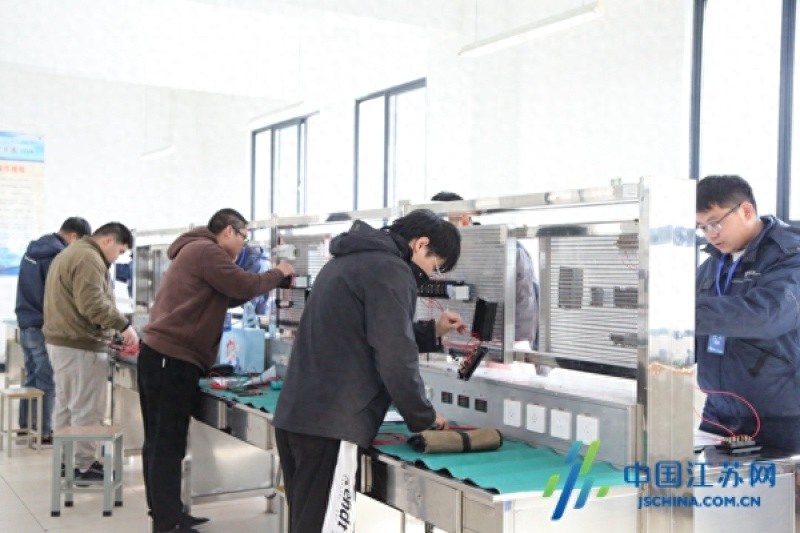 揭秘东台市职业技能大赛：1000余名选手角逐，6183万元补贴背后的故事  第1张