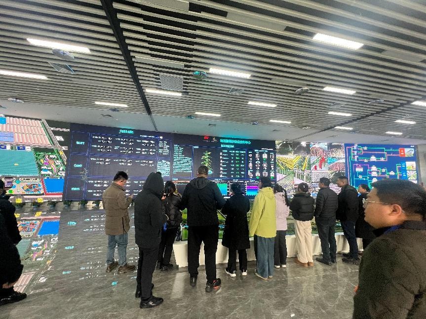 2024年易县农产品电商直播技术培训开班，50余名农民变身网络营销高手  第3张