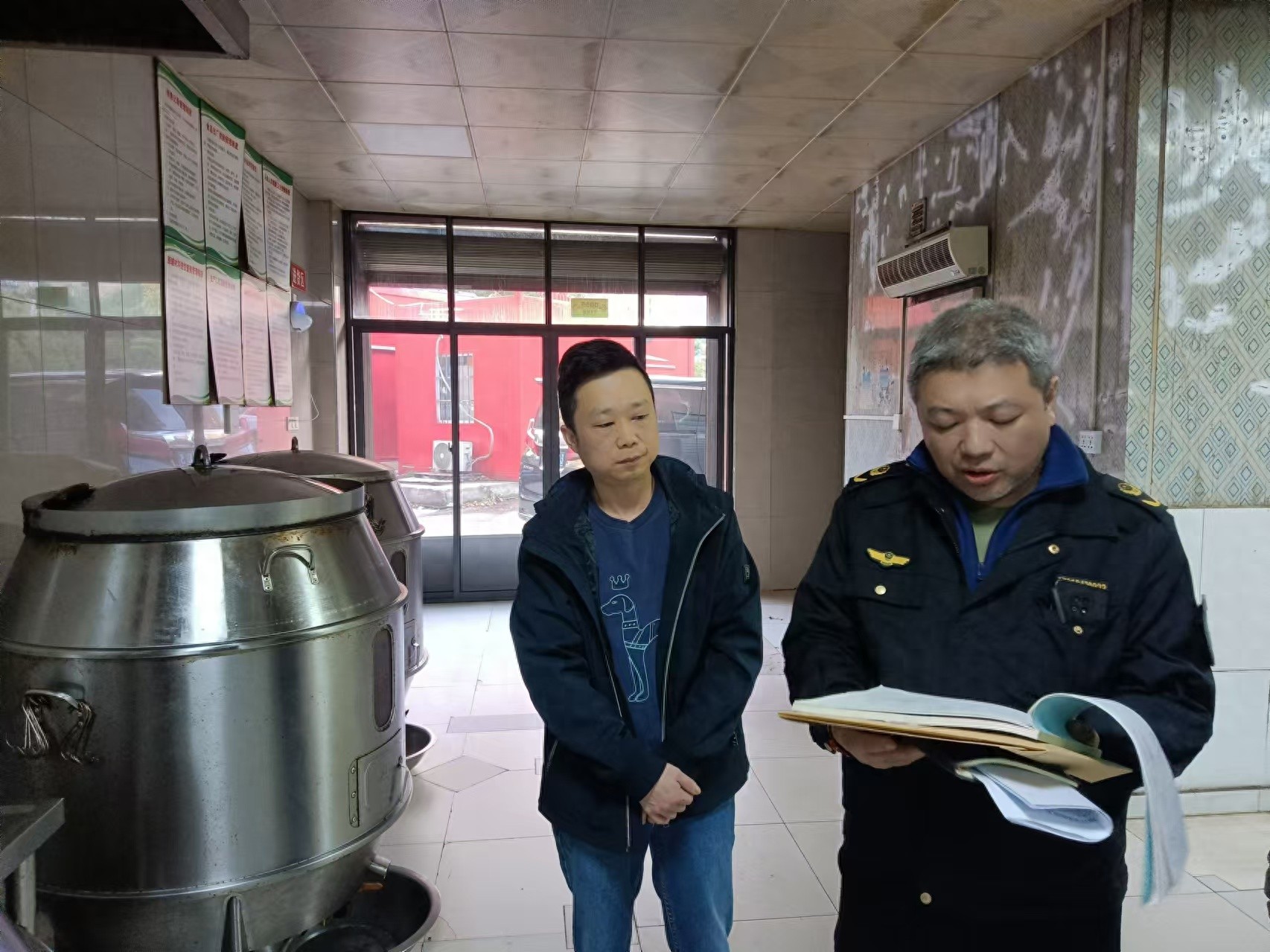 汉阳区食品加工小作坊华丽转身：从‘小散低’到‘精特美’，舌尖上的安全升级记  第1张
