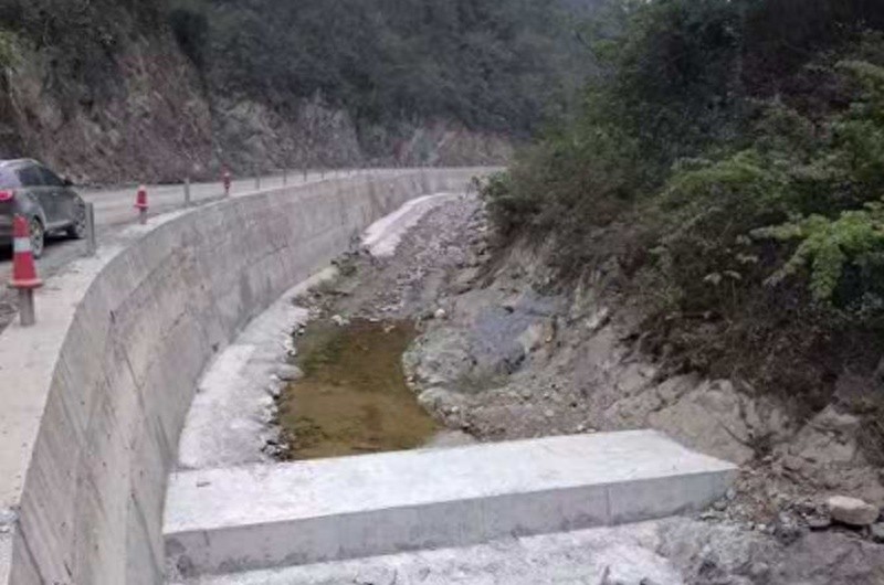 辰溪县交通局重磅出击！2.3公里路段防护加固工程圆满收官，山洪灾害再无威胁  第1张