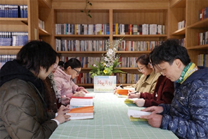 揭秘家庭和谐的秘密：从理解孩子心理需求开始，让爱在家中流动