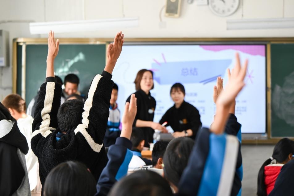 戴森再赴云南怒江，用科技点亮未来：工程教育助力青少年梦想起航  第4张