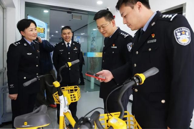 11月29日杨浦区交通安全宣传活动：文明交通携手共创，与人民城市共奋进  第3张