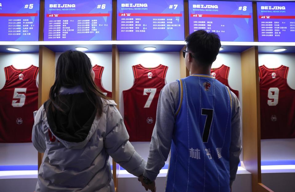 惊险绝杀!北京北汽队110比109险胜南京头排苏酒队,CBA常规赛第23轮精彩瞬间回顾 第4张 惊险绝杀!北京北汽队110比109险胜南京头排苏酒队,CBA常规赛第23轮精彩瞬间回顾 第4张