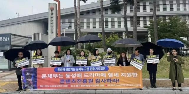 大都市的爱情法：当友情跨越性别界限，同居是否成为可能？  第2张