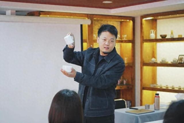 郑州不产茶，却成茶文化新地标！揭秘中原茶文化如何辐射全国