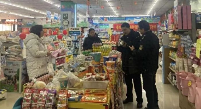 临洮县新添镇市场监管所全面出击，确保元旦期间食品安全无虞