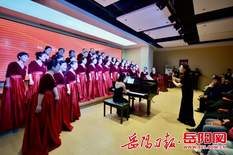 岳阳爱乐男声合唱团深情唱响莫尼山，2025年新年音乐会震撼开幕  第6张